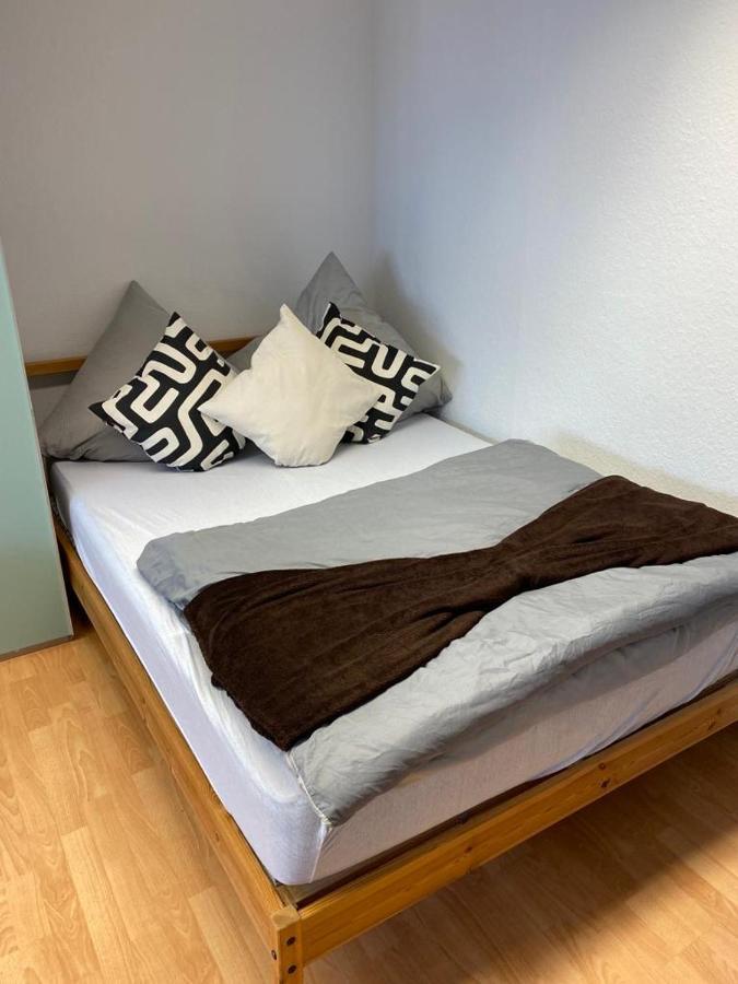 Ferienwohnung Monteurzimmer 卡尔斯鲁厄 外观 照片